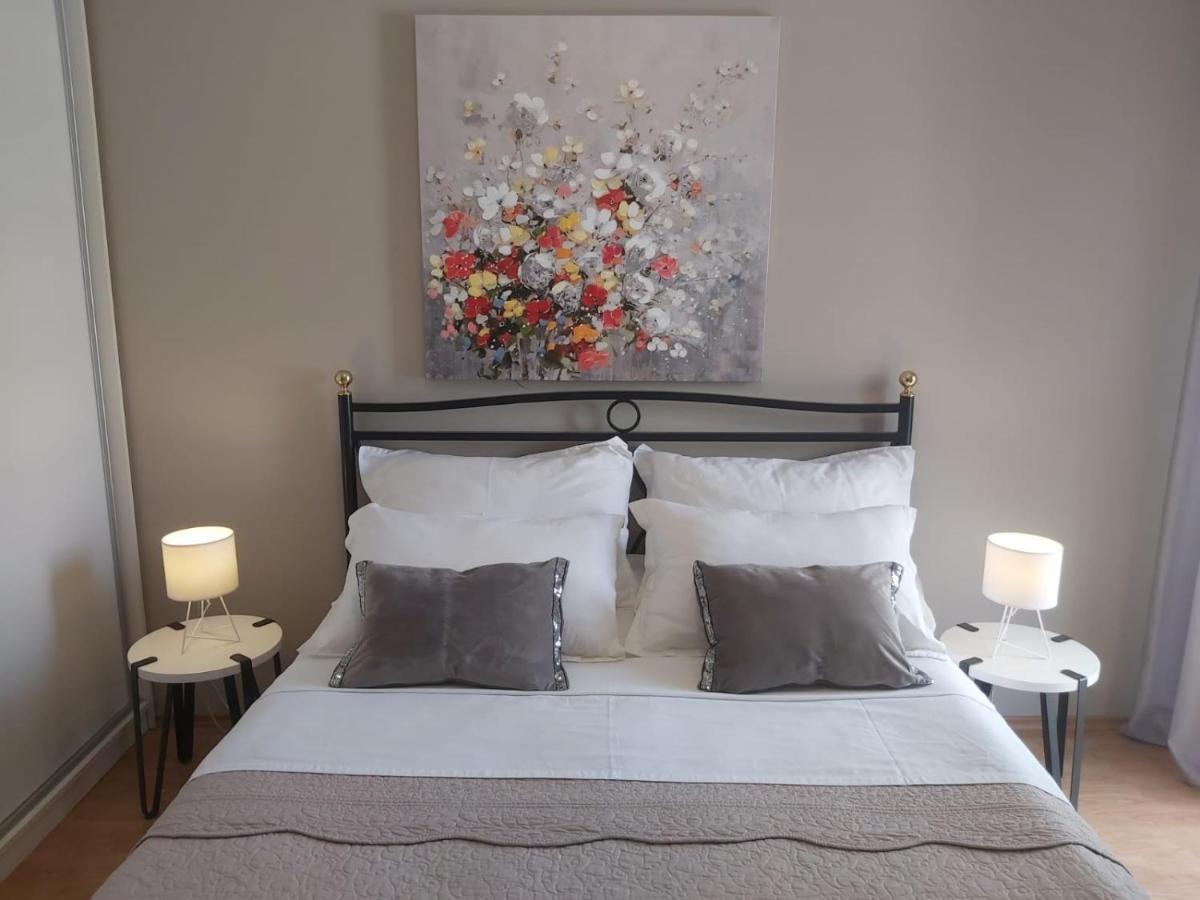 Villa Seaview With Pool - Apartment Yellow تروغير المظهر الخارجي الصورة