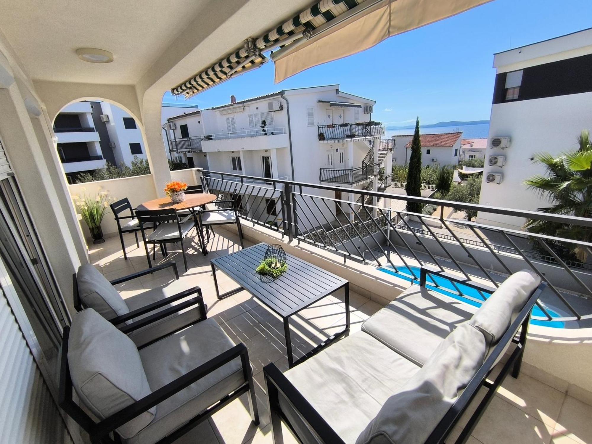 Villa Seaview With Pool - Apartment Yellow تروغير المظهر الخارجي الصورة